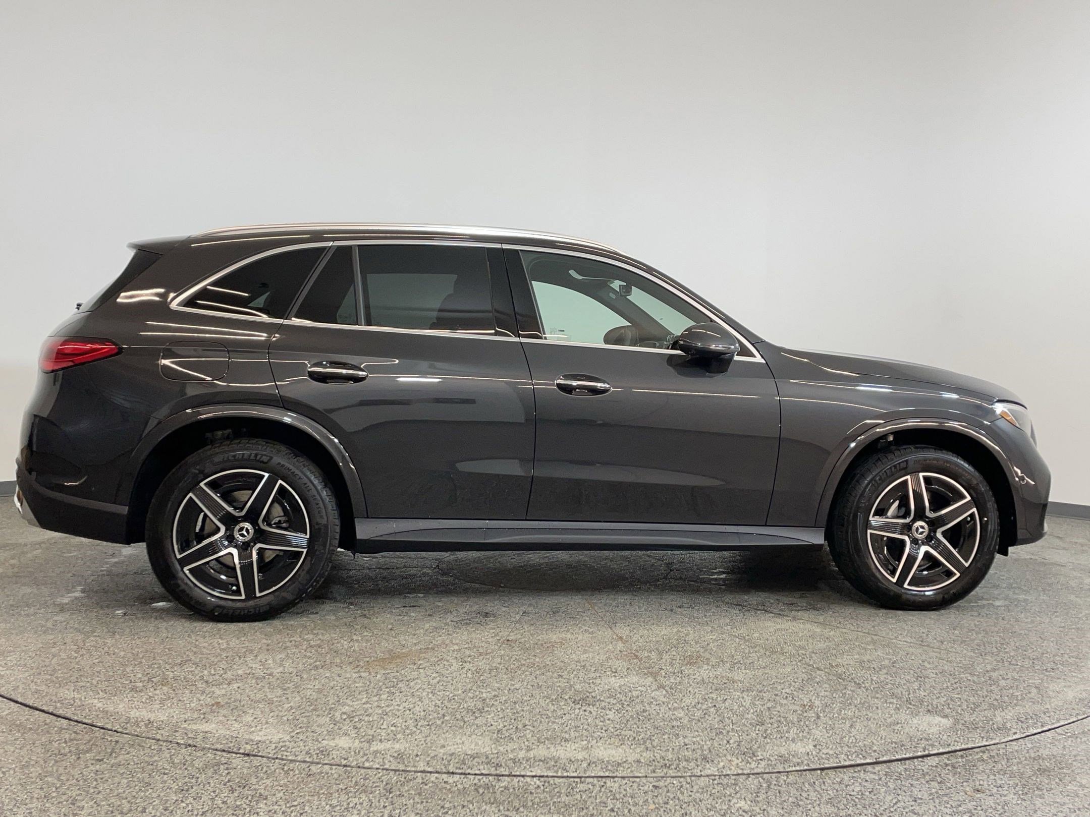 Certified 2025 Mercedes-Benz GLC 300 image 7