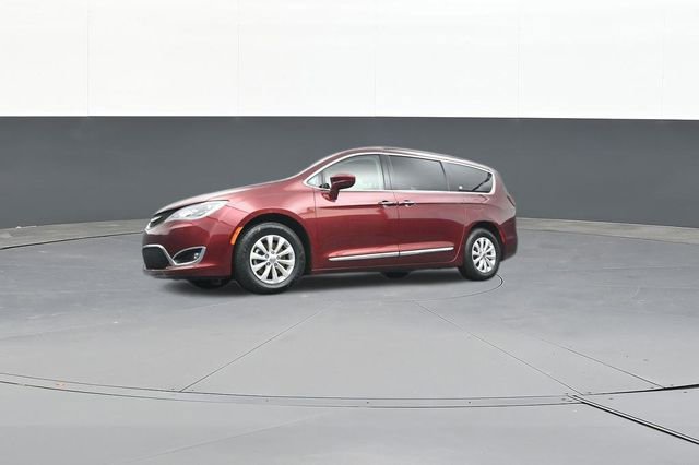 Used 2019 Chrysler Pacifica Touring-L image 58