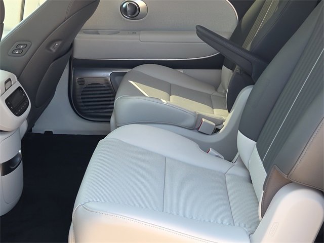 New 2026 Hyundai Ioniq 9 Calligraphy image 14