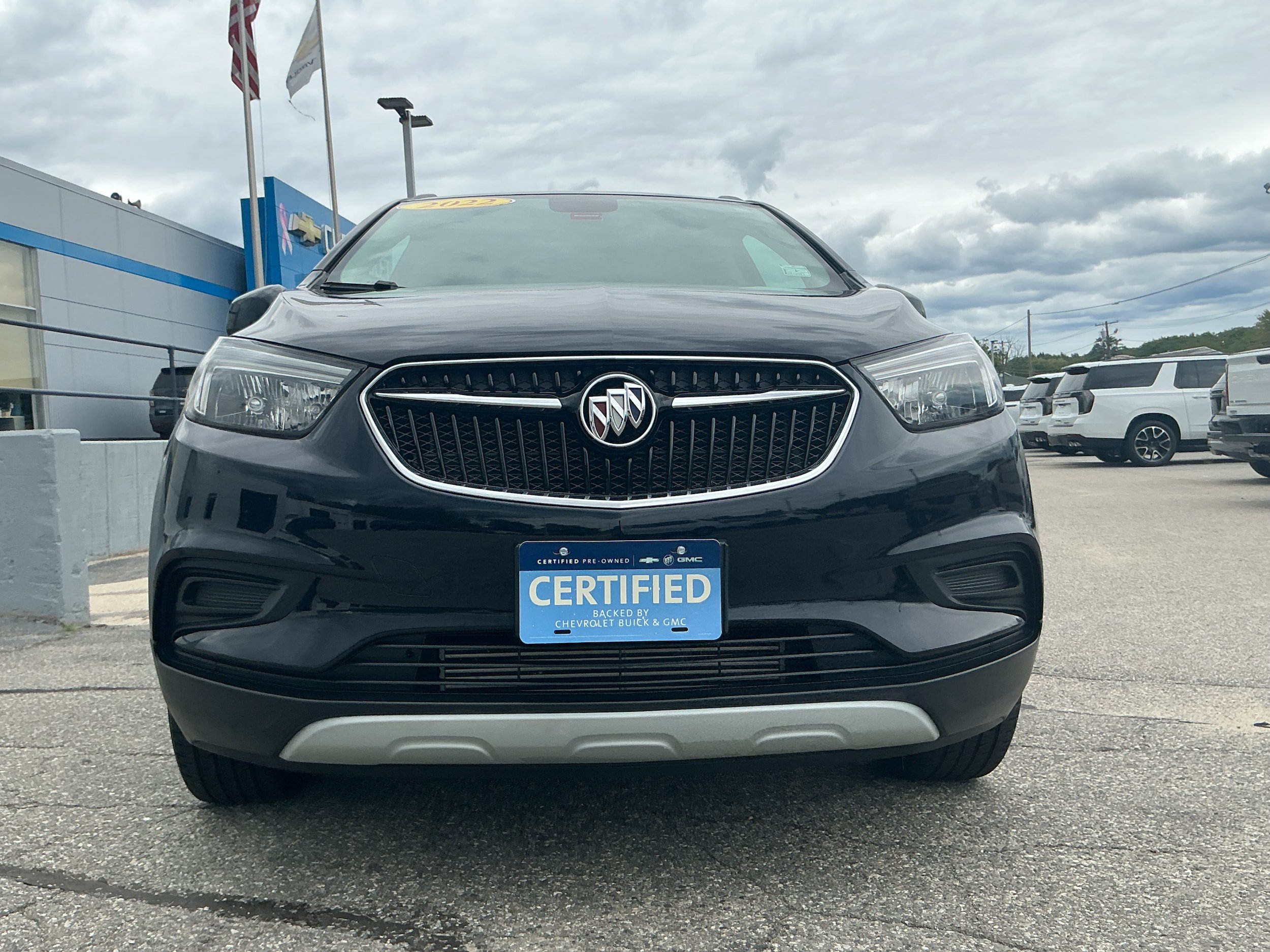 Certified 2022 Buick Encore Preferred w/ Safety Package AWD/4WD image 5