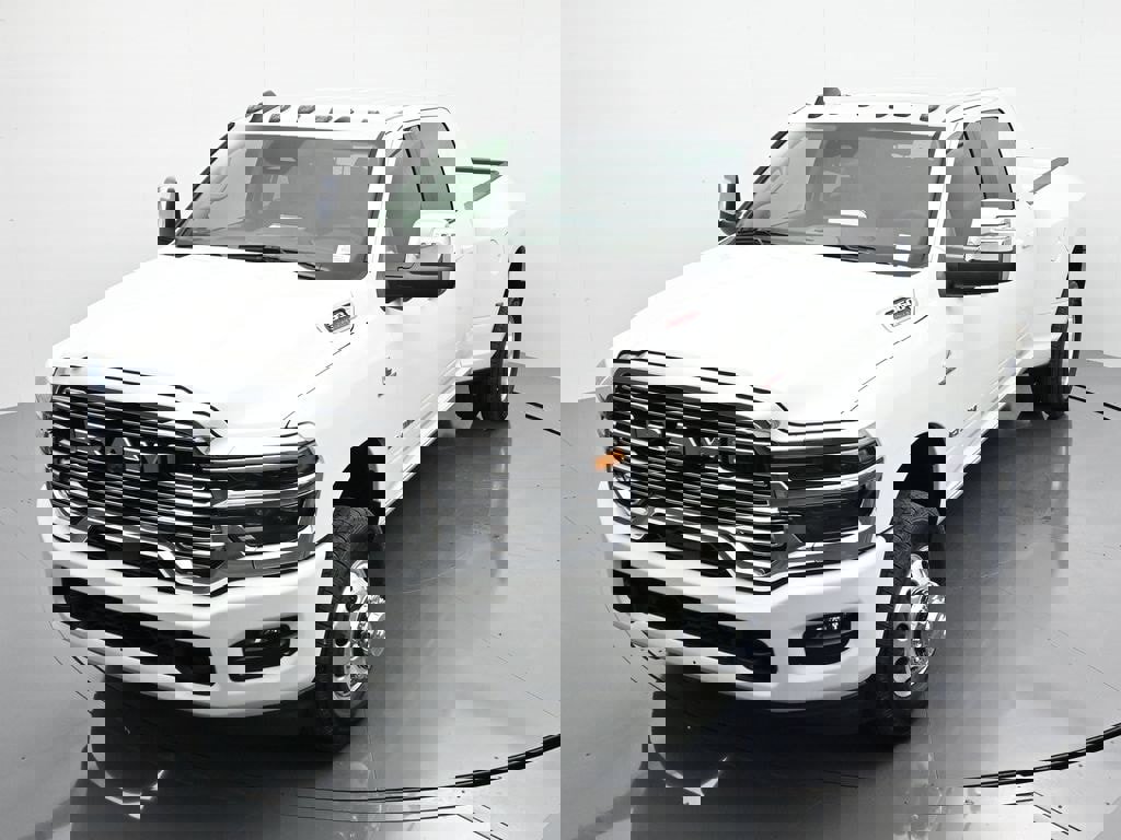 New 2026 RAM 3500 Laramie w/ Max Tow Package image 32