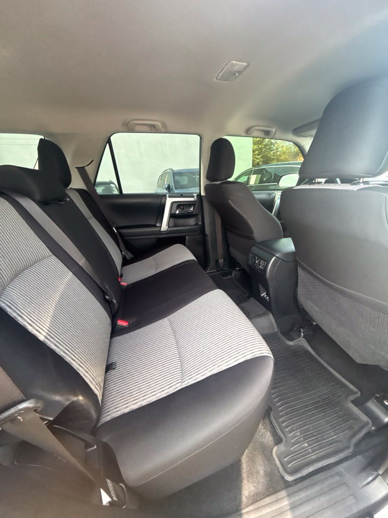 Used 2022 Toyota 4Runner SR5 AWD/4WD image 22