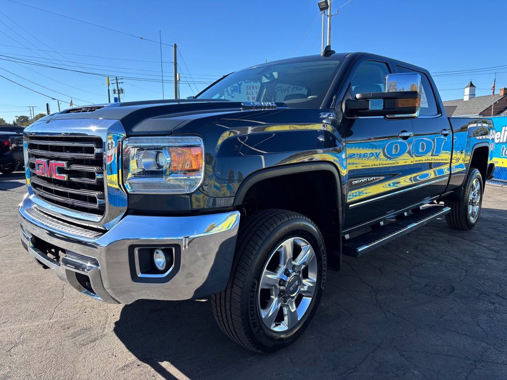 Used 2017 GMC Sierra 2500 SLT w/ Suspension Package, Off-Road AWD/4WD image 8