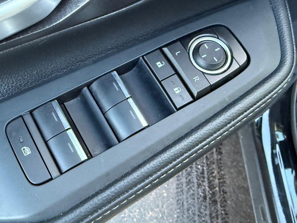 Certified 2025 Toyota Grand Highlander AWD image 16