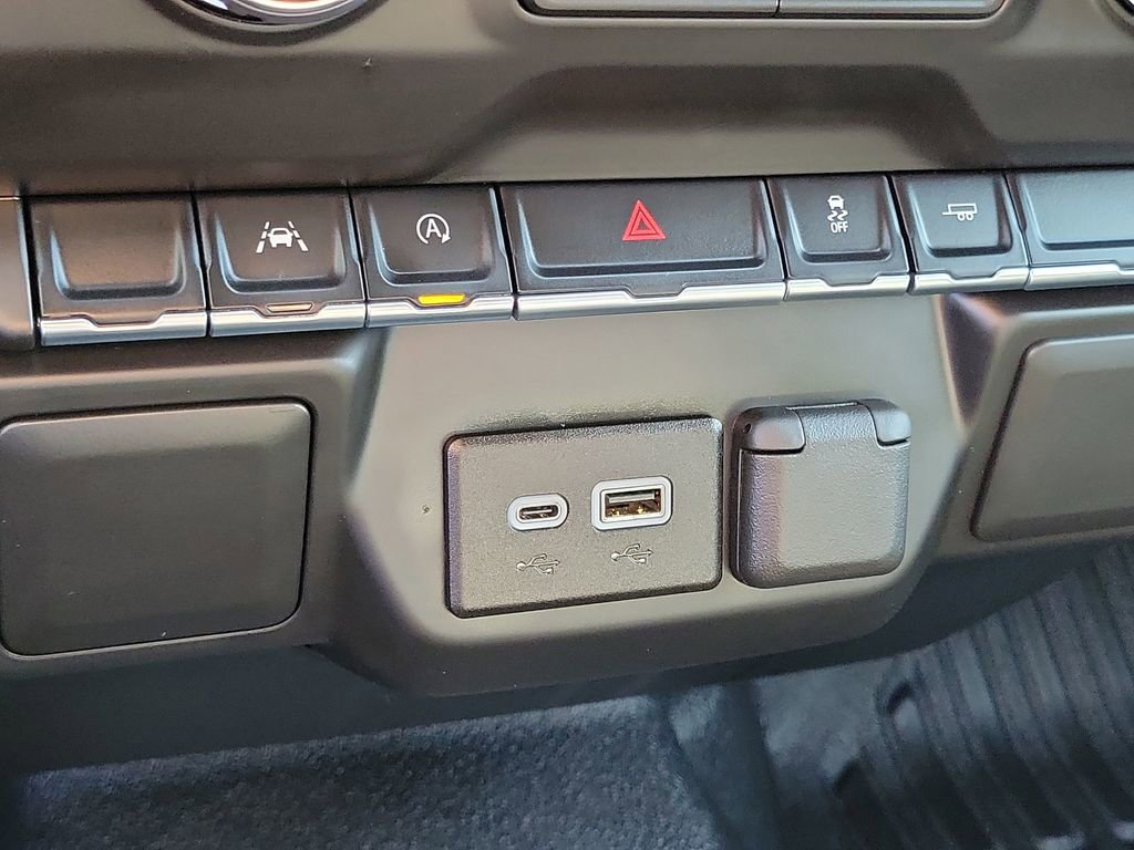 Used 2026 Chevrolet Silverado 1500 W/T w/ WT Value Package image 9