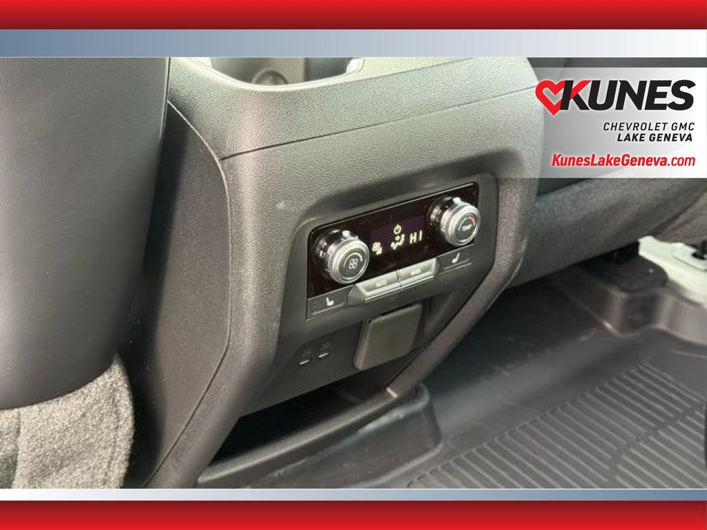 New 2026 GMC Acadia AT4 w/ Luxury Package AWD/4WD image 28