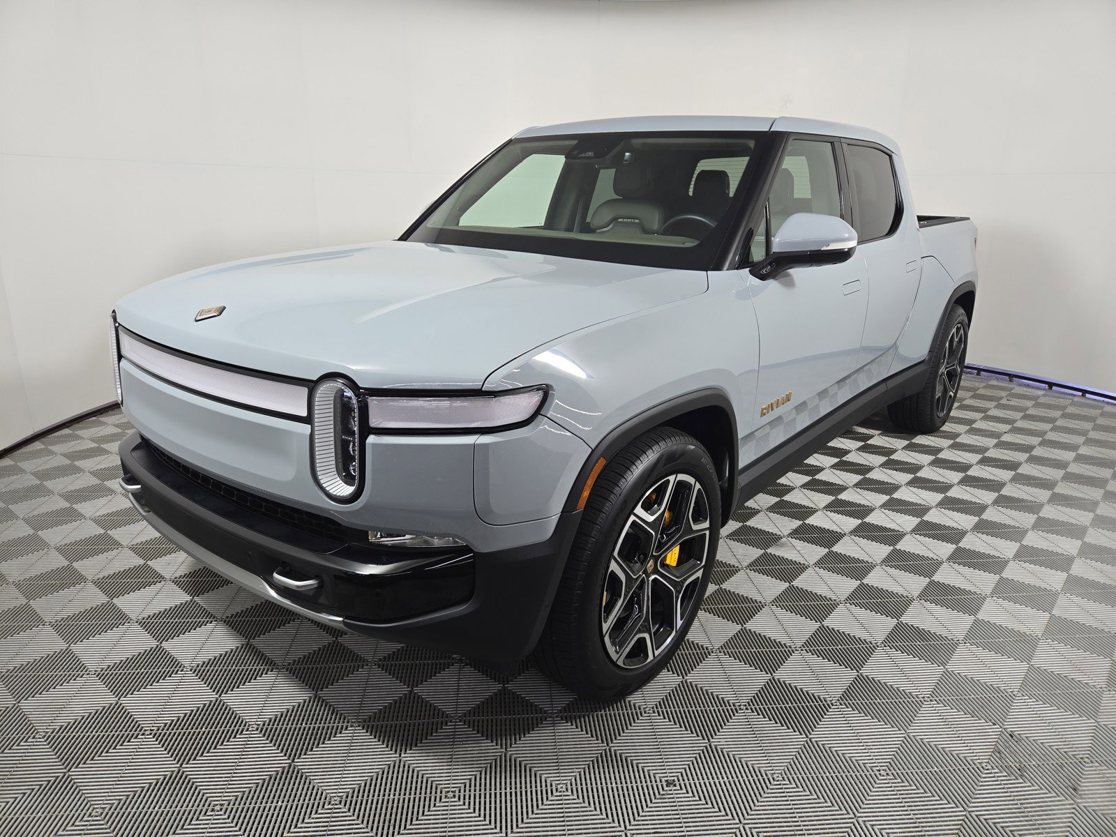 Used 2023 Rivian R1T Adventure