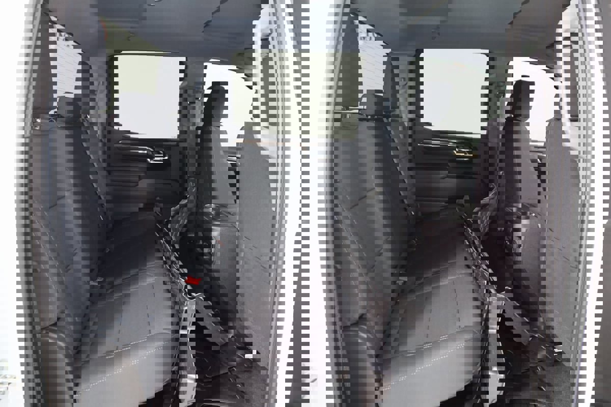 Used 2024 Chevrolet Silverado 1500 LT Trail Boss image 13