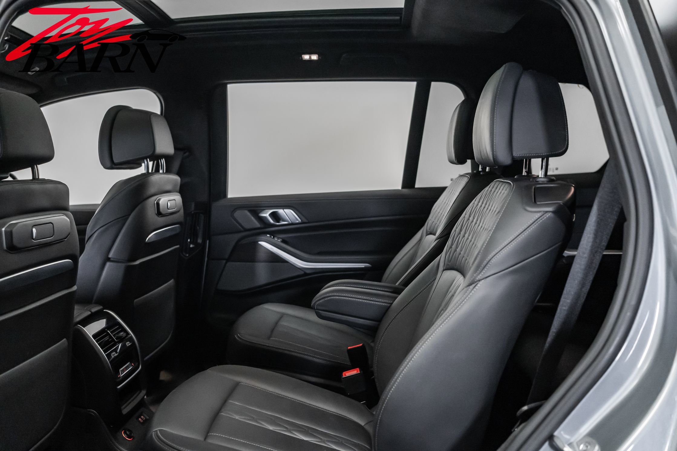 Used 2024 BMW X7 M60i image 46