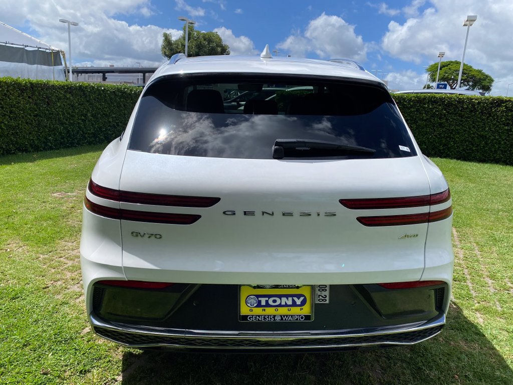New 2026 Genesis GV70 2.5T AWD/4WD image 24