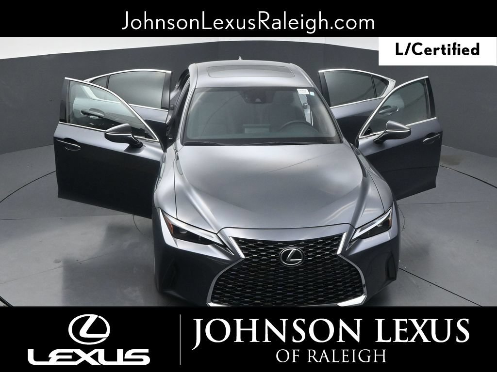 Certified 2025 Lexus IS 300 w/ Premium Package RWD image 33