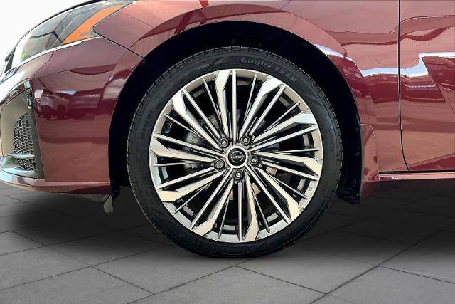 Certified 2023 Nissan Altima 2.5 SL AWD/4WD image 11