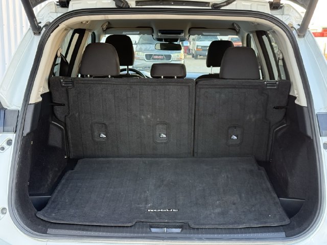Used 2024 Nissan Rogue SV AWD/4WD image 30