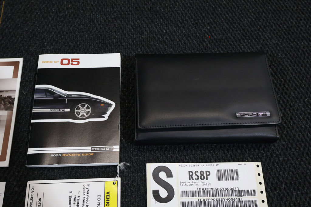 Used 2005 Ford GT image 93