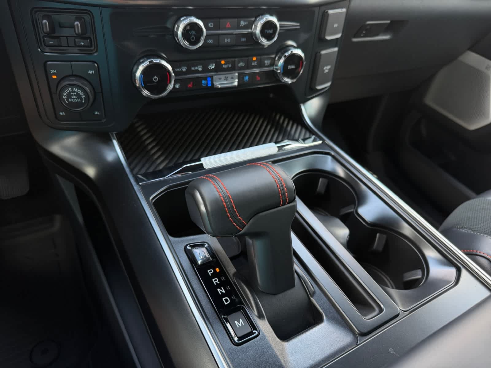 Used 2025 Ford F150 Raptor AWD/4WD image 26