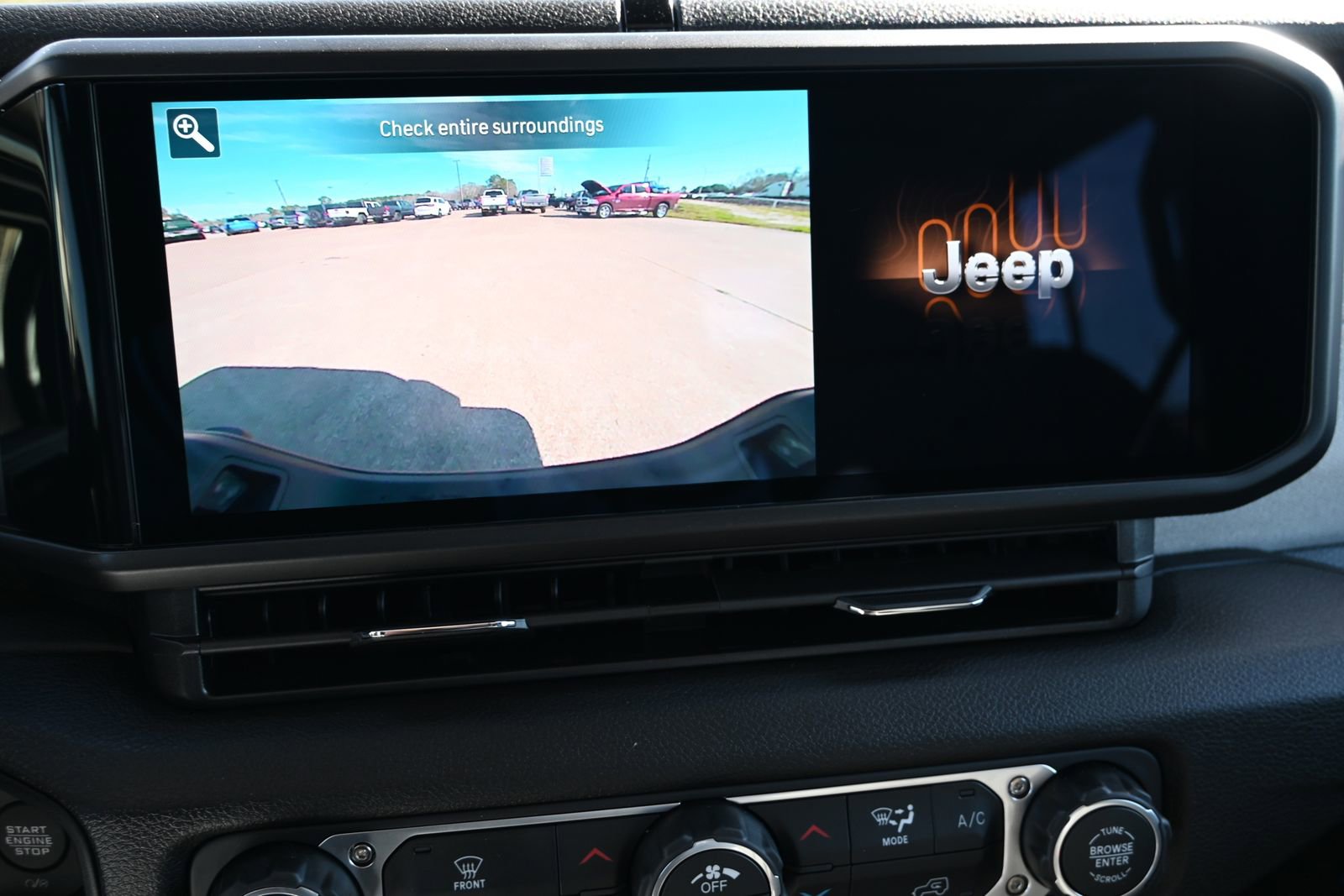 New 2026 Jeep Gladiator Willys image 13