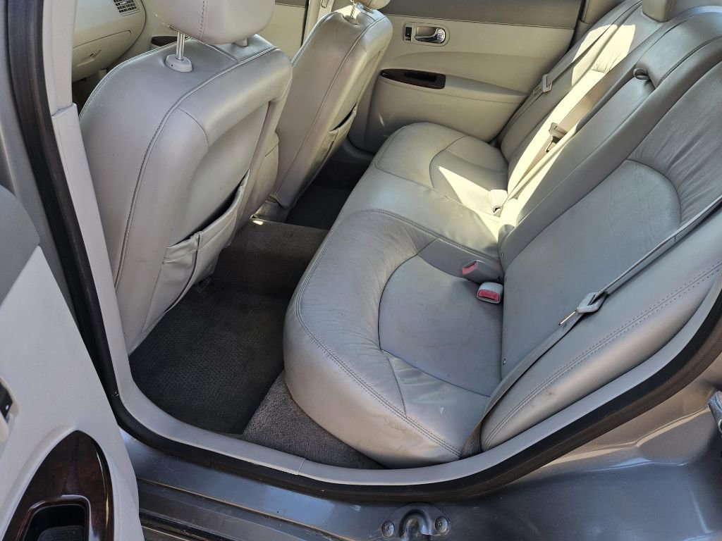 Used 2009 Buick LaCrosse CXL w/ Driver Confidence Package FWD image 13