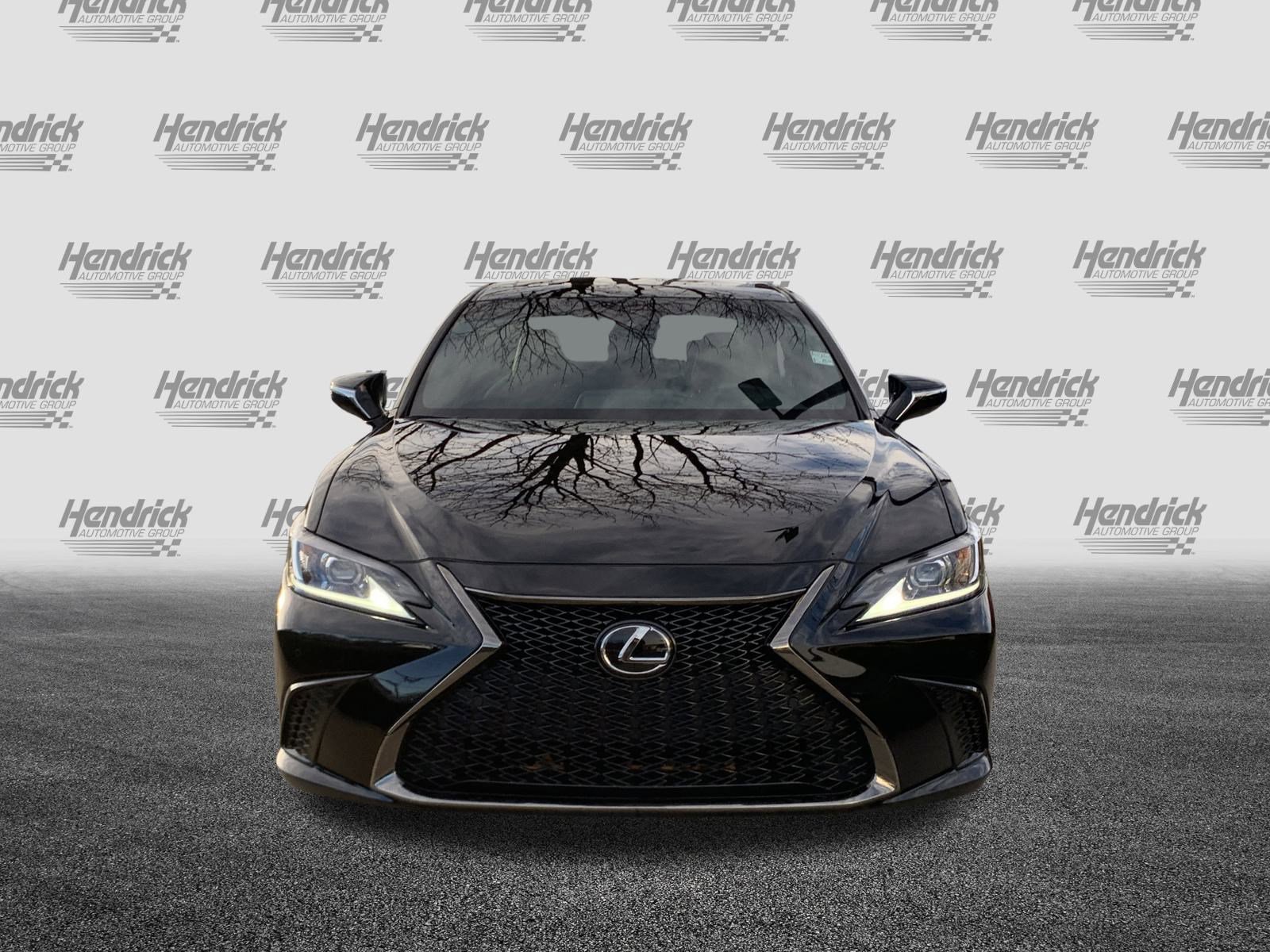 Used 2023 Lexus ES 350 F Sport image 3