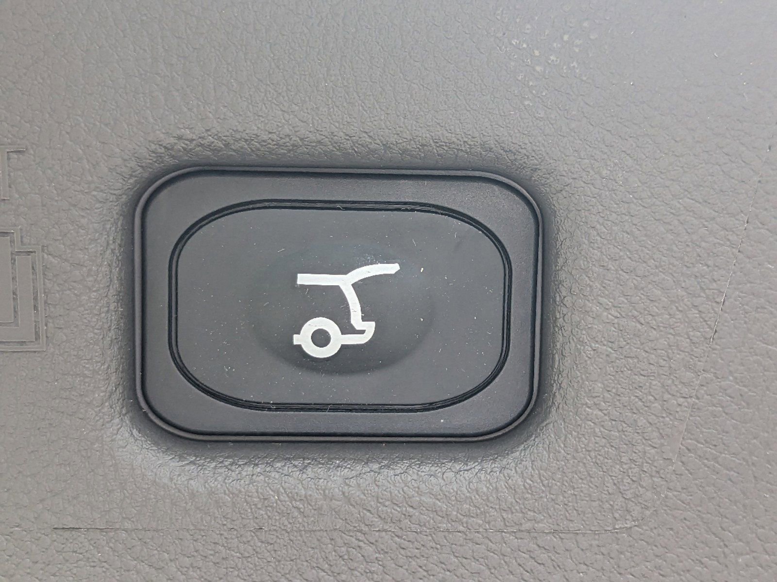 Certified 2023 Lincoln Nautilus Reserve w/ Equipment Group 202A image 15