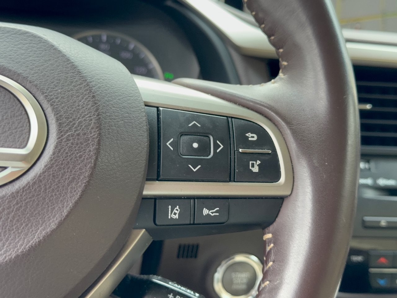 Used 2017 Lexus RX 350 AWD w/ Luxury Package image 19