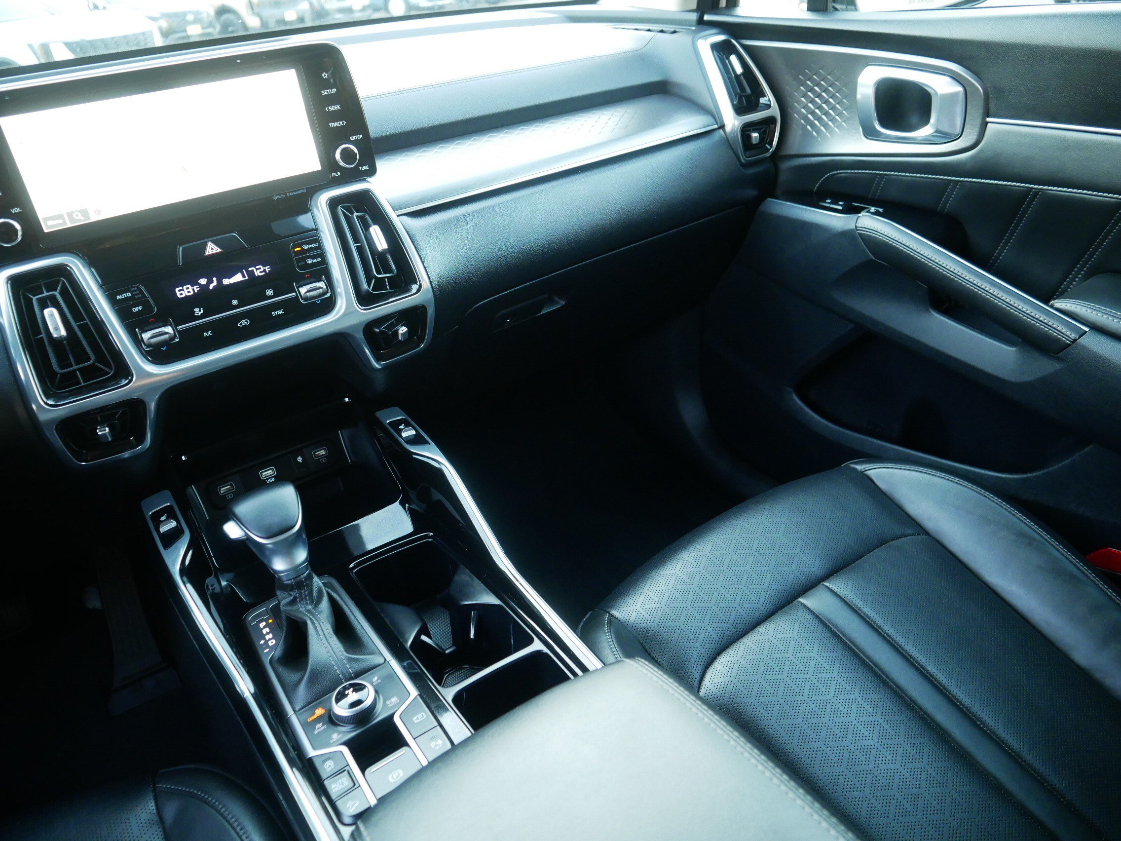 Certified 2023 Kia Sorento SX AWD/4WD image 11