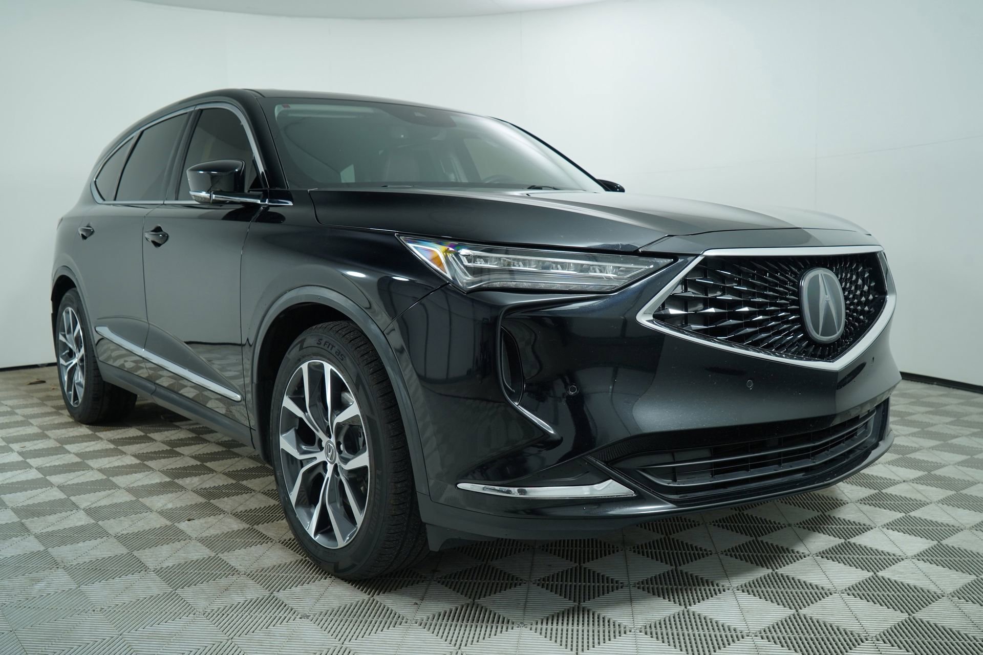 Used 2022 Acura MDX FWD w/ Technology Package image 2
