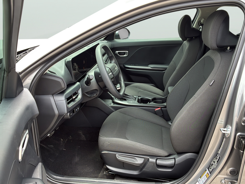 New 2026 Kia K4 FWD image 12