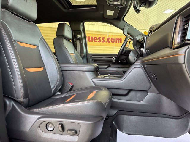 Used 2024 GMC Sierra 3500 AT4 w/ AT4 Premium Plus Package AWD/4WD image 28
