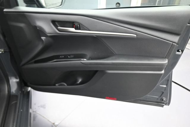 Used 2026 Toyota Camry SE FWD image 13