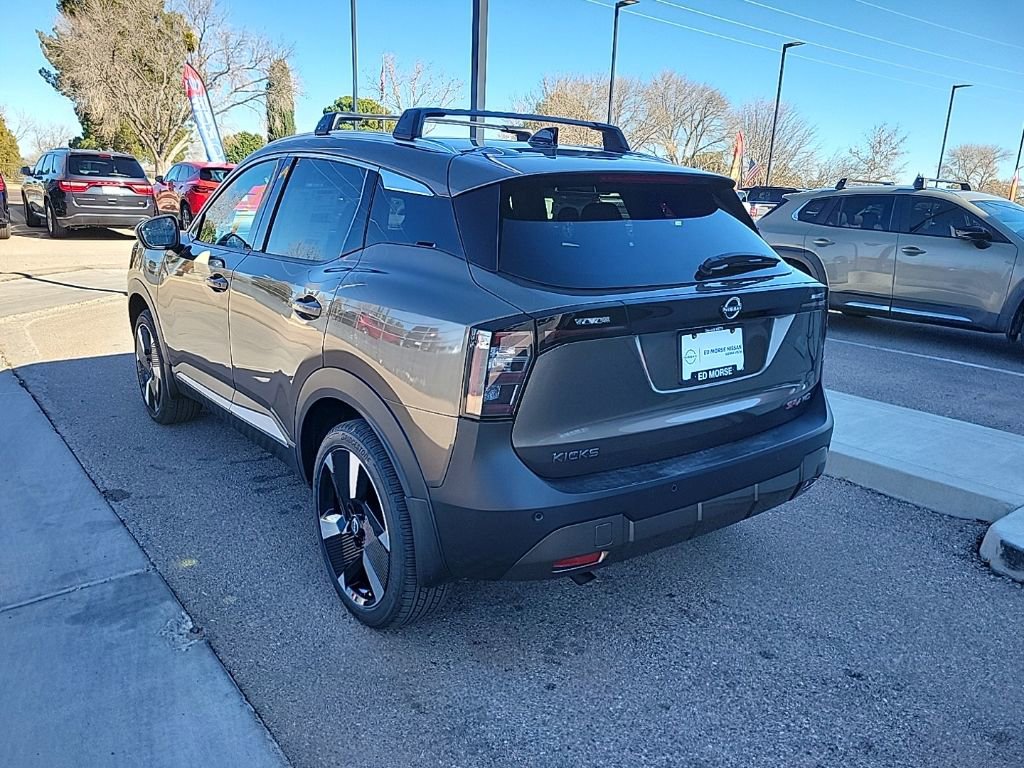 New 2026 Nissan Kicks SR w/ Cold Weather Package image 5