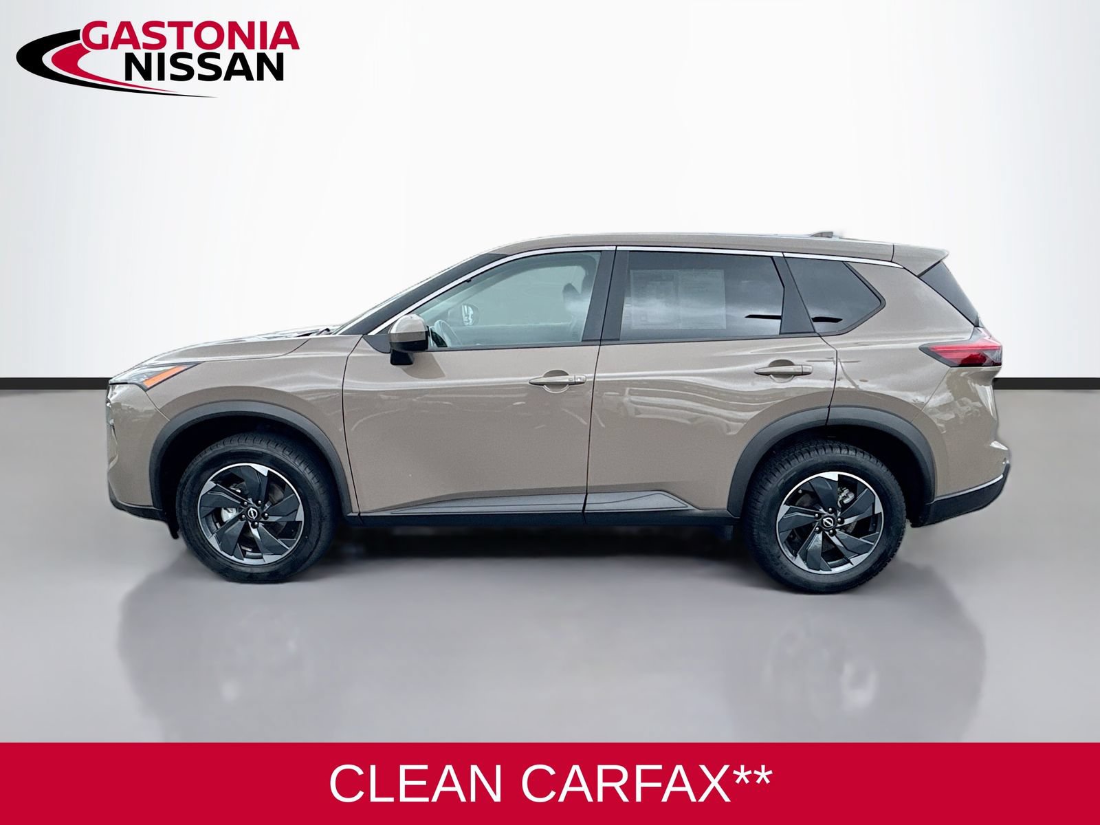 Used 2025 Nissan Rogue SV FWD image 5