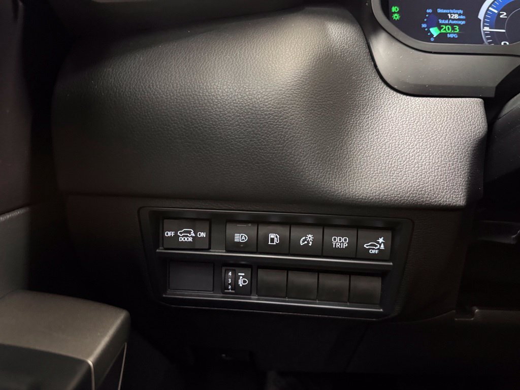 Used 2025 Toyota Sequoia SR5 AWD/4WD image 13