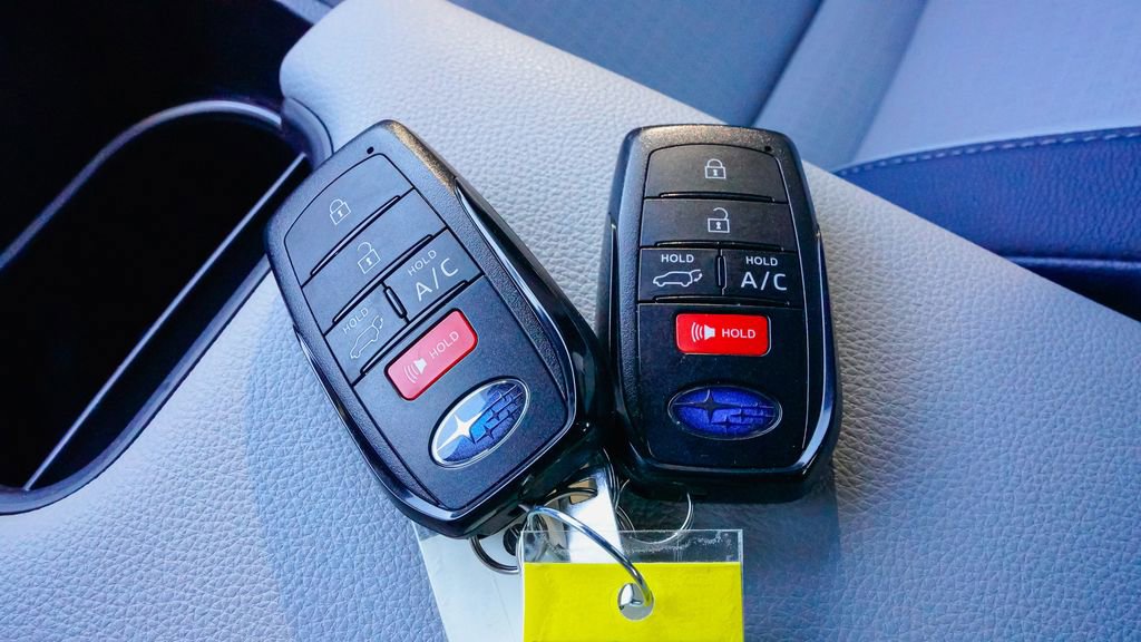 Used 2025 Subaru Solterra Touring w/ Touring Package image 27