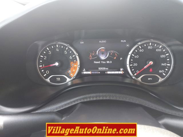 Used 2016 Jeep Renegade Trailhawk AWD/4WD image 27