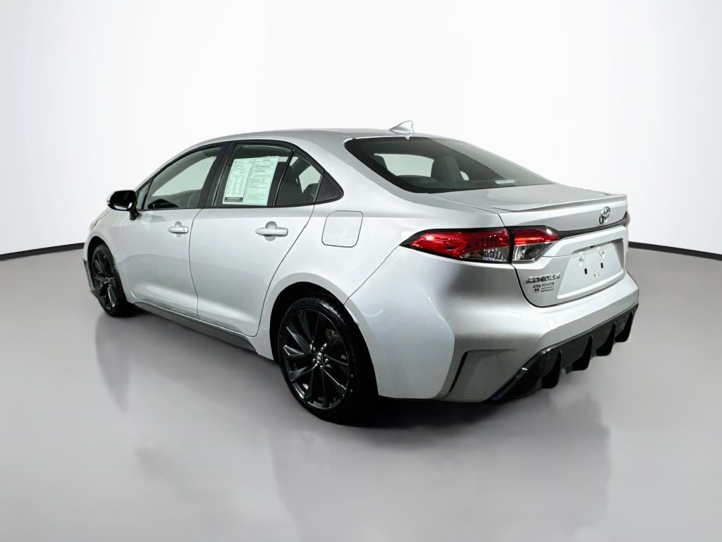 Used 2024 Toyota Corolla SE FWD image 6