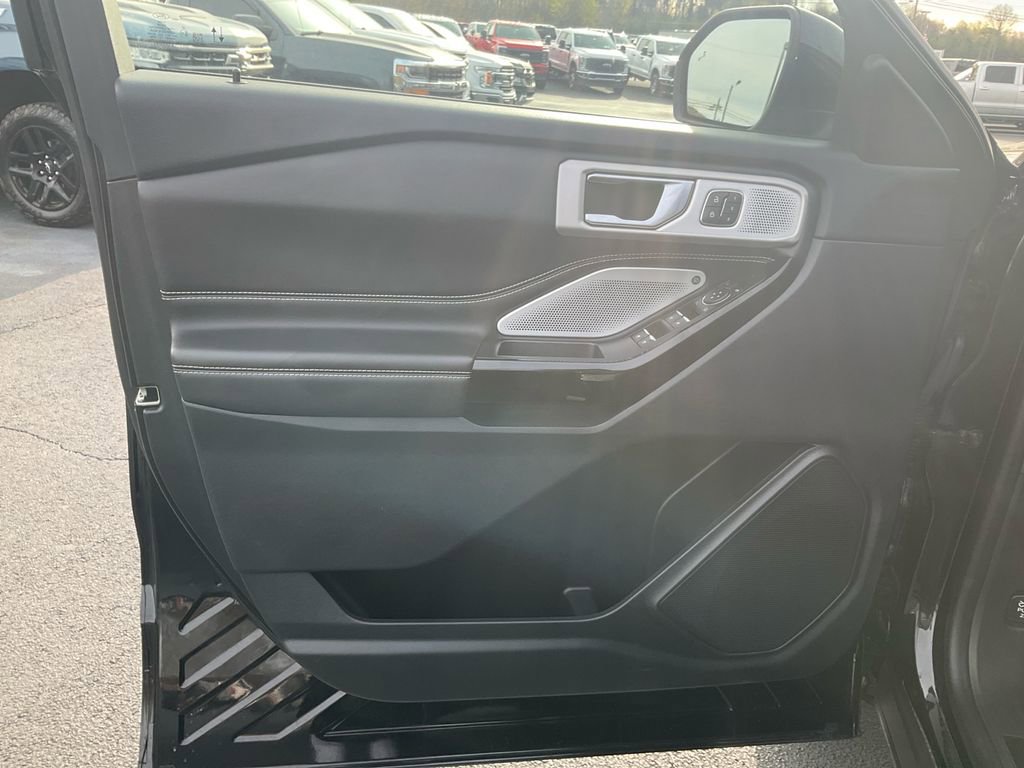 Used 2022 Ford Explorer ST w/ Equipment Group 401A image 17