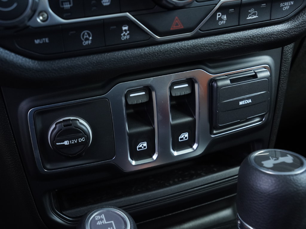 New 2026 Jeep Wrangler Sport AWD/4WD image 20