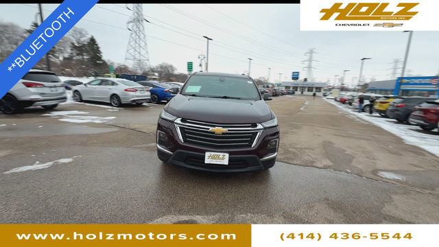 Certified 2022 Chevrolet Traverse LT image 3