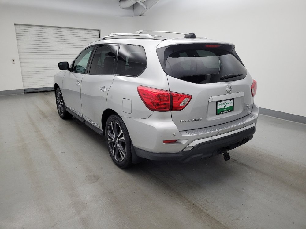 Used 2017 Nissan Pathfinder Platinum AWD/4WD image 5