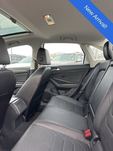 Used 2019 Volkswagen Jetta SEL Premium image 9