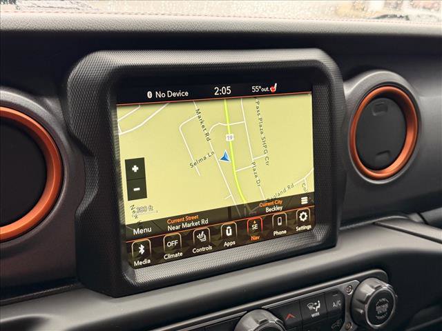 Used 2022 Jeep Gladiator Mojave w/ Cold Weather Group image 19