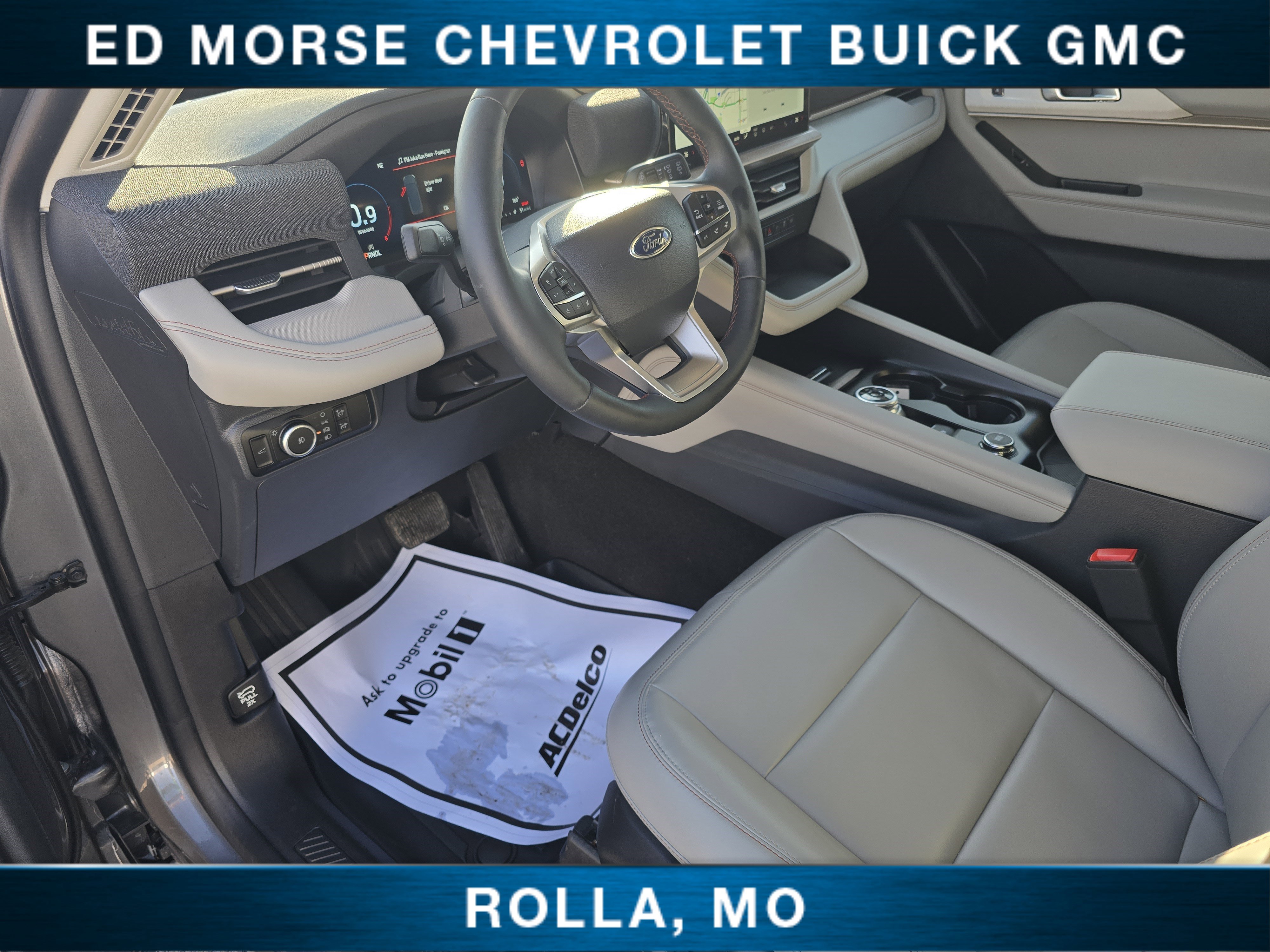 Used 2025 Ford Explorer Active w/ Active Comfort Package image 14