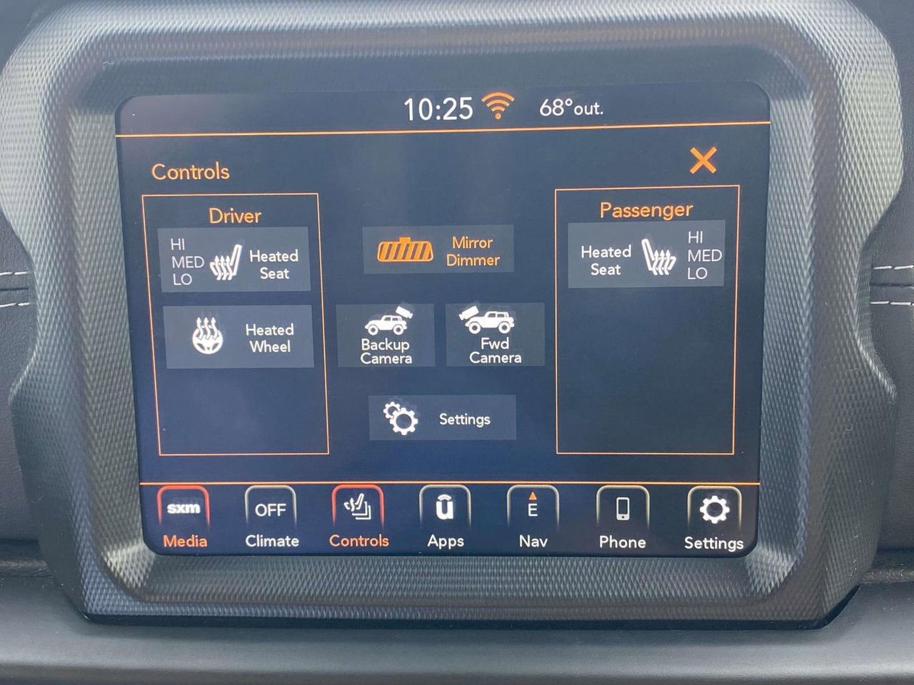 Used 2022 Jeep Wrangler Unlimited Sahara w/ LED Lighting Group image 27