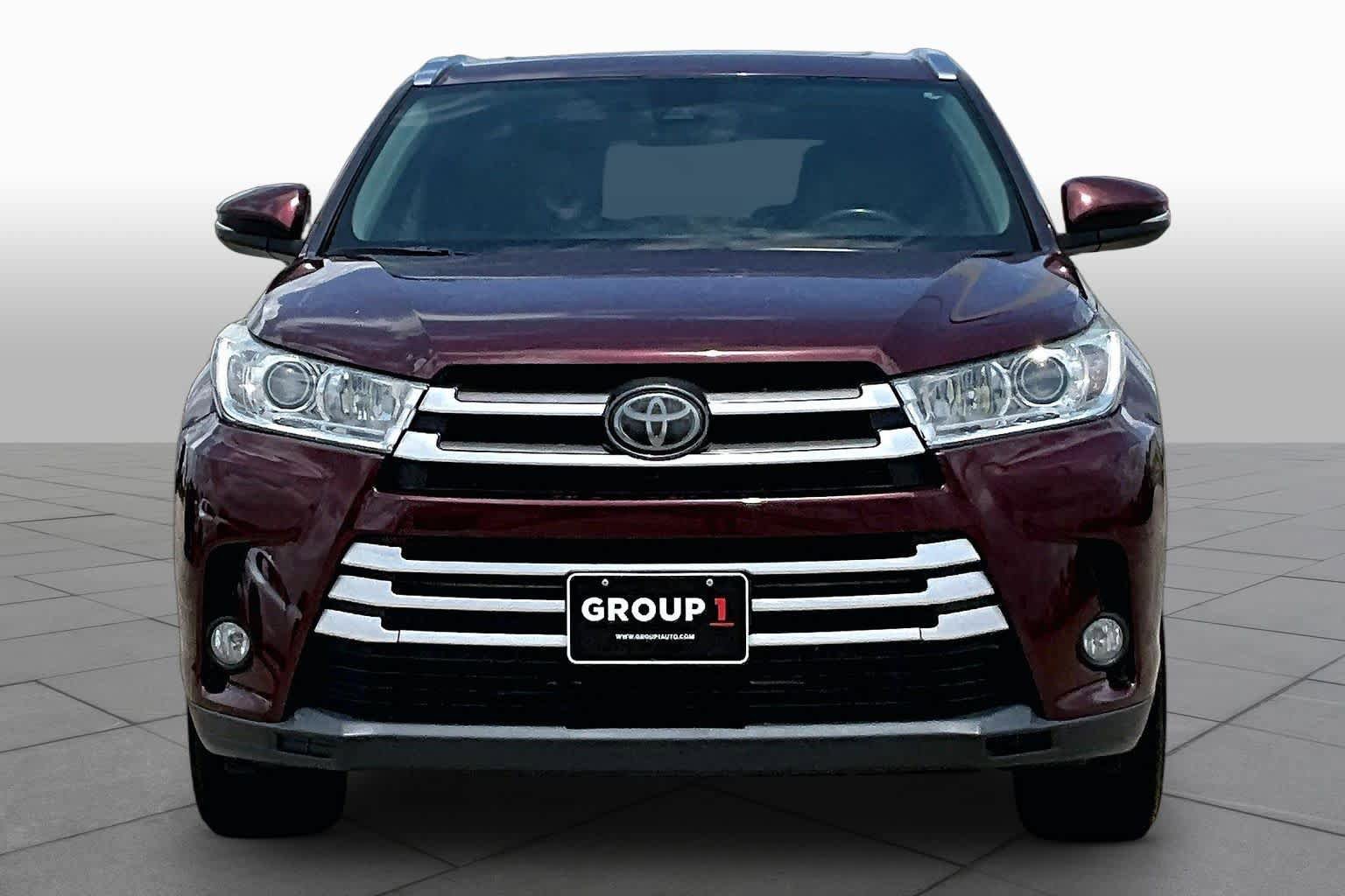 Used 2017 Toyota Highlander XLE FWD image 4