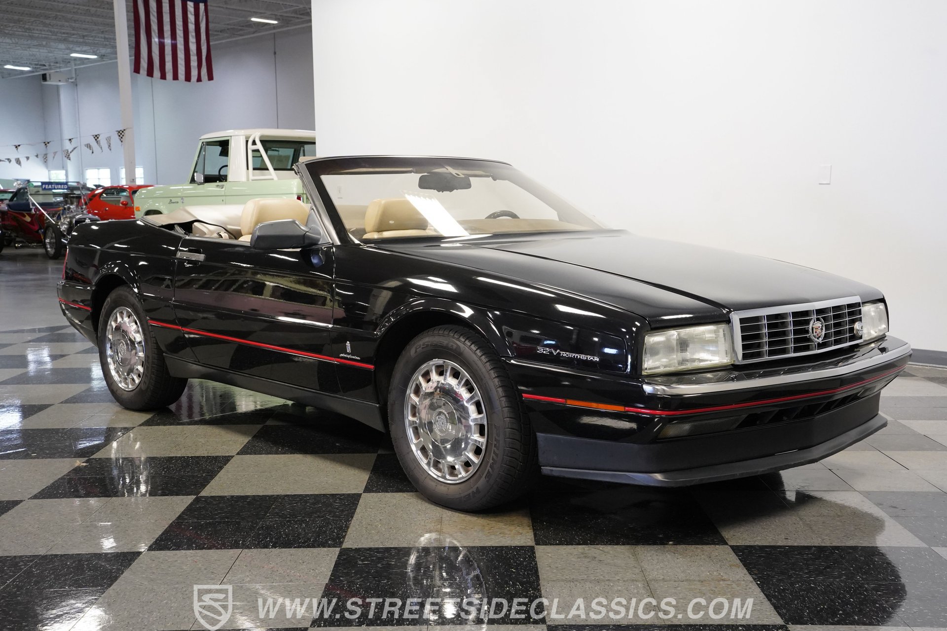 Used 1993 Cadillac Allante FWD image 17