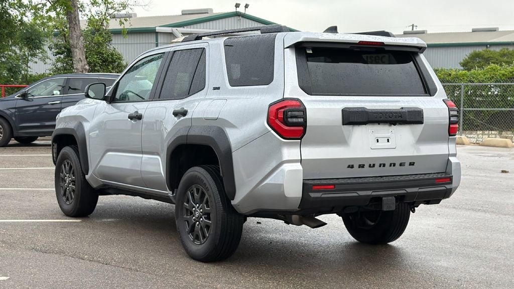 Used 2025 Toyota 4Runner SR5 image 9