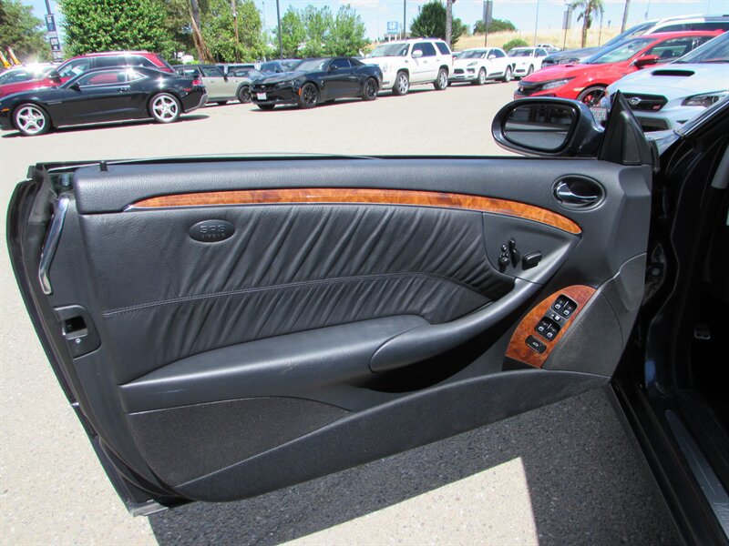 Used 2008 Mercedes-Benz CLK 350 Coupe image 7