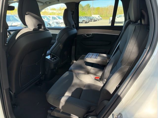 New 2026 Volvo XC90 B6 Plus w/ Protection Package Premier AWD/4WD image 8
