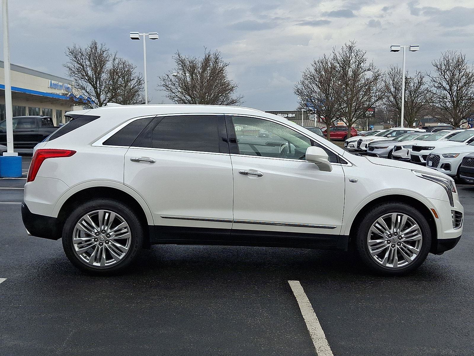 Used 2017 Cadillac XT5 Premium Luxury image 7