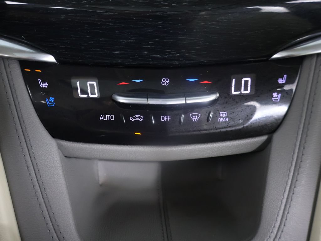 Used 2020 Cadillac XT6 Premium Luxury AWD/4WD image 49